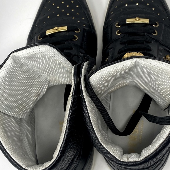Versace High Top Gold Stud Sneakers – Size: 44 - Picture 6 of 7